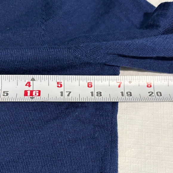 Banana Republic 100% wool Deep Blue V-Neck Sweater - Picture 4 of 5